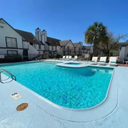 Lux Suite /King Bed /Free Parking/Pool/First Floor Houston Extérieur photo